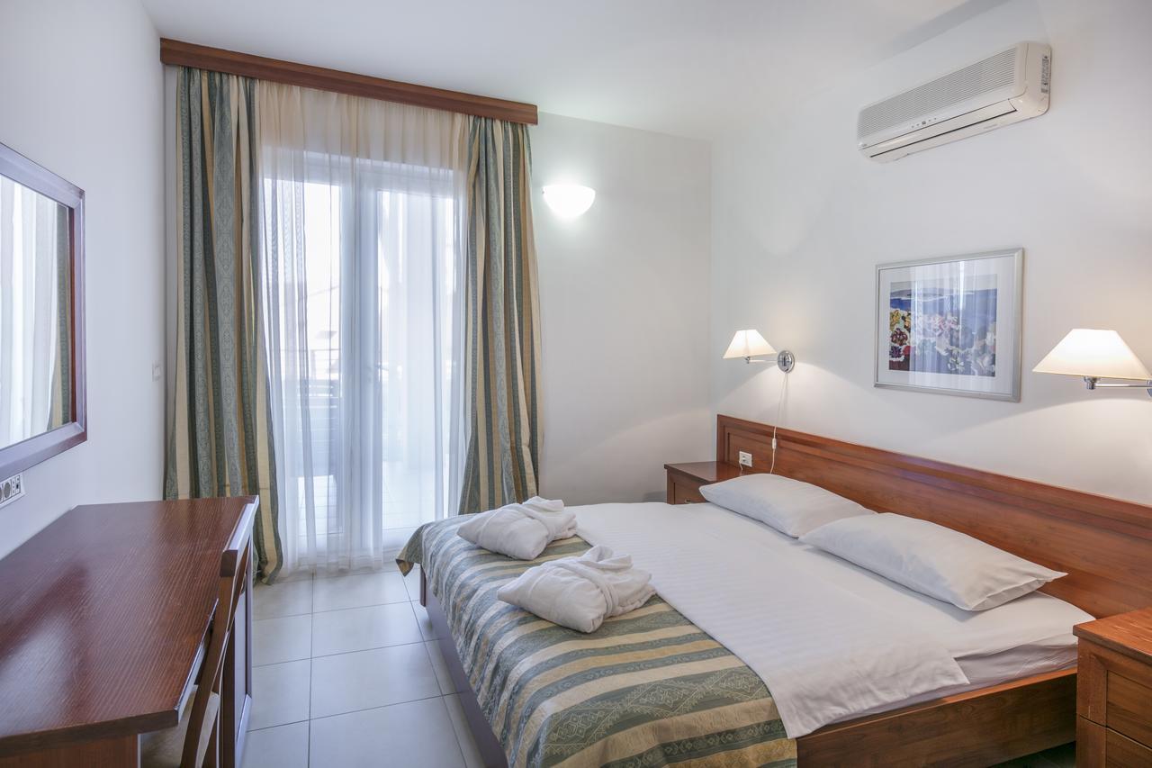 Apartments Punta Veli Lošinj Kamer foto