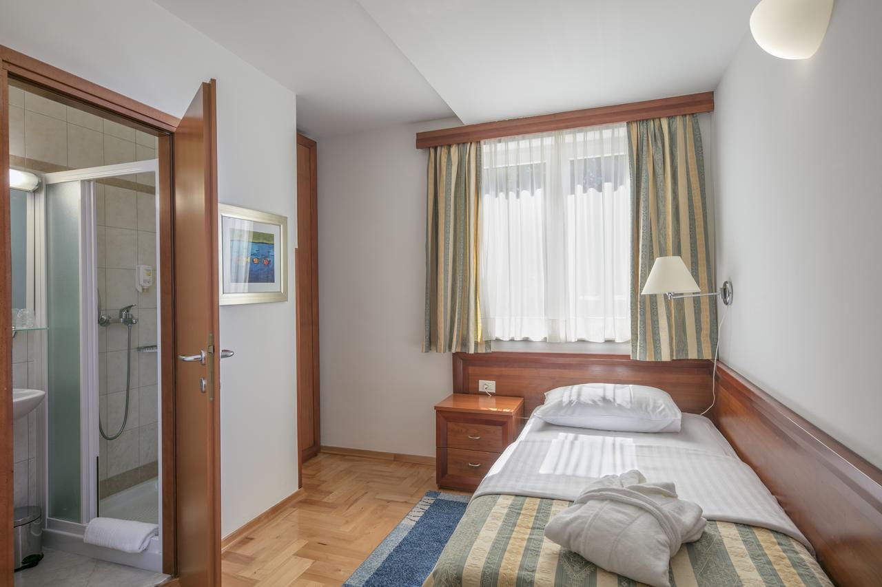 Apartments Punta Veli Lošinj Kamer foto